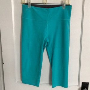 VS sport capri leggings